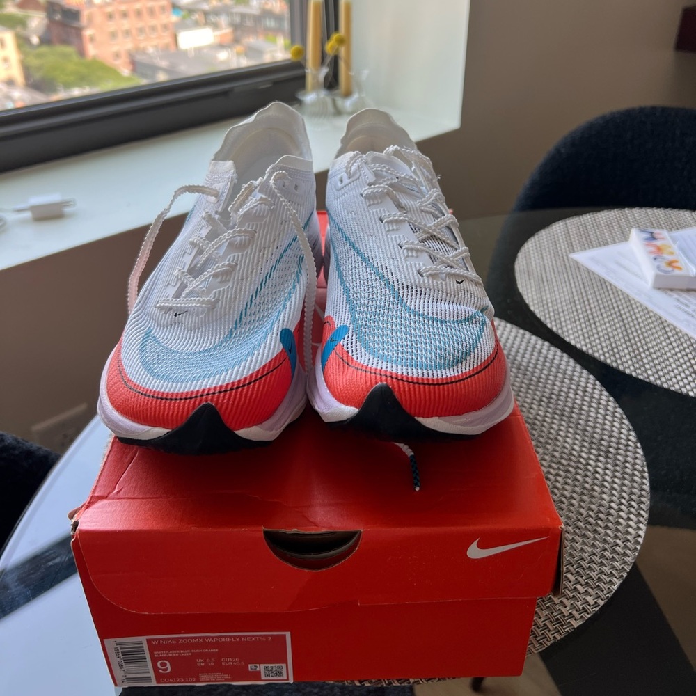 Nike ZoomX VaporFly Next% 2 - Women’s 9
